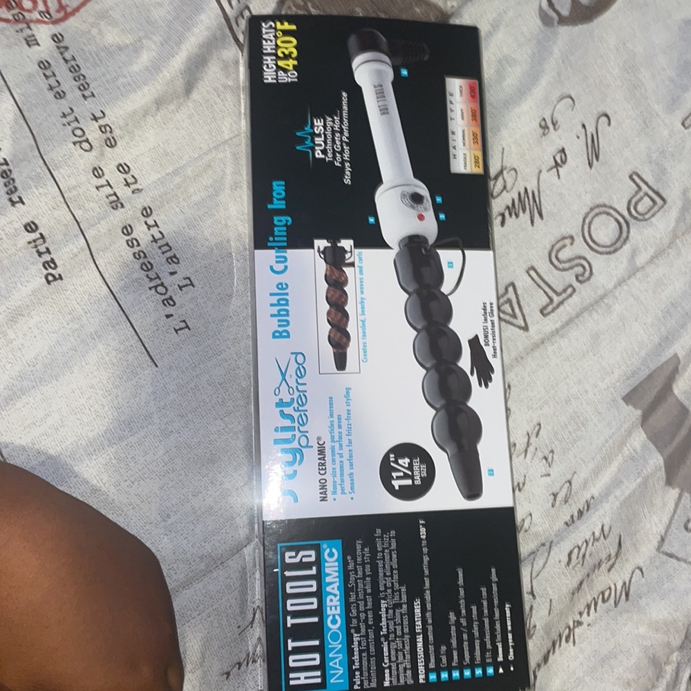 Curling Iron - Picture 2 of 2